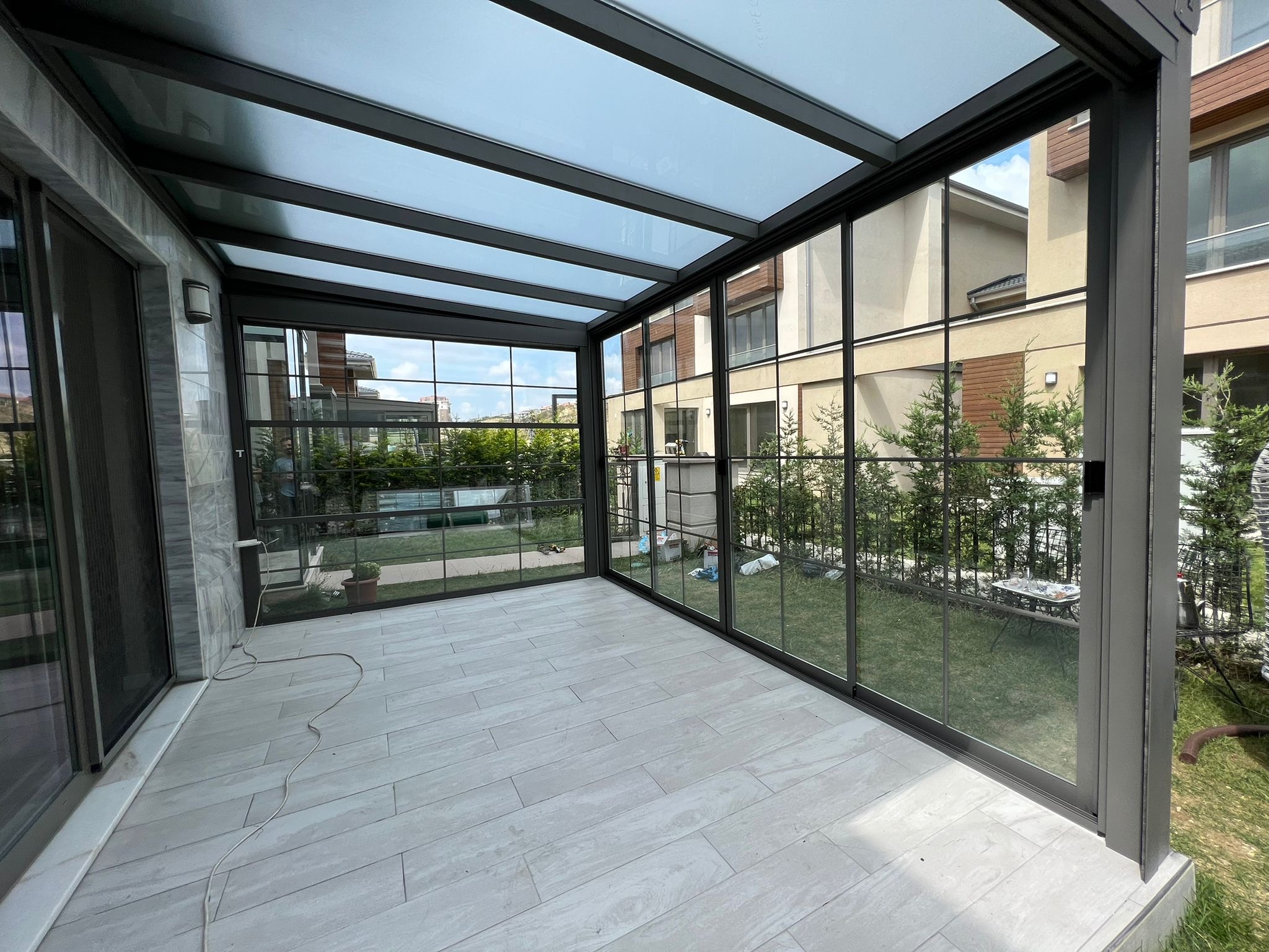 Dekar Asmalı Bahçeşehir Cam tavan